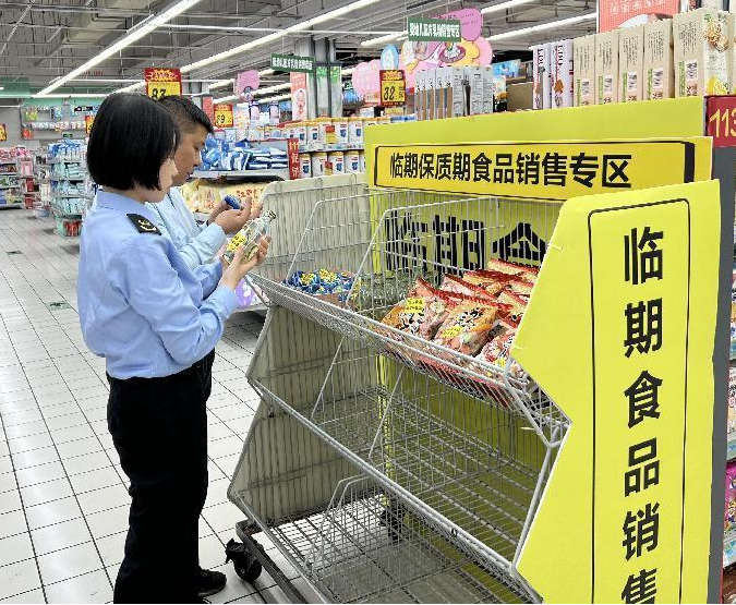 安徽蕪湖灣沚區市場監管局 多措并舉規范臨期食品經營，借力互聯網技術服務提升行動